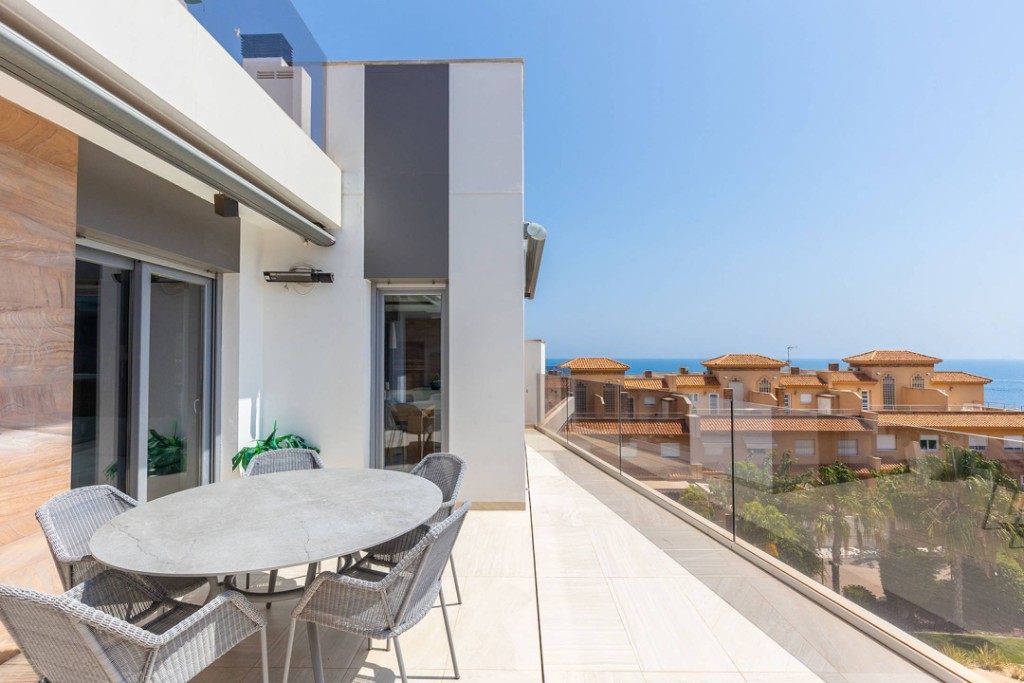 Apartamento en Cabo Roig, Alicante, España 3 dormitorios, 111 m2 No. 145386