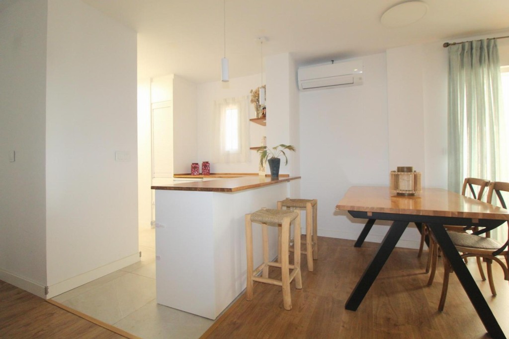 Apartment in Torrevieja, Alicante, Spain 3 bedrooms, 84 sq.m. No. 145389