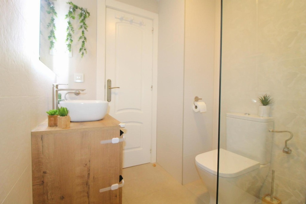 Apartment in Torrevieja, Alicante, Spain 3 bedrooms, 84 sq.m. No. 145389