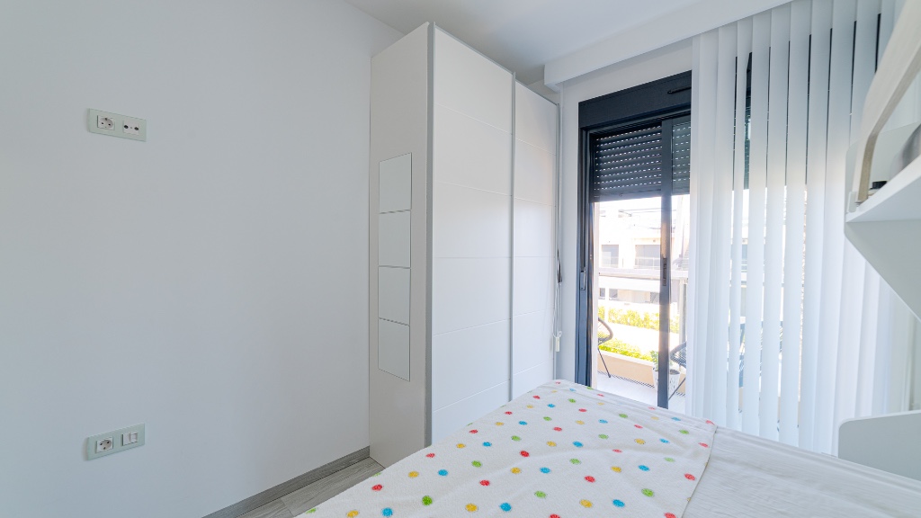 Квартира в Миль Пальмерас, Аликанте, Испания 2 спальни, 76м2 №145392