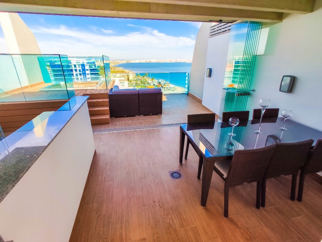 Apartamento en Punta Prima, Alicante, España 2 dormitorios, 70 m2 No. 145391