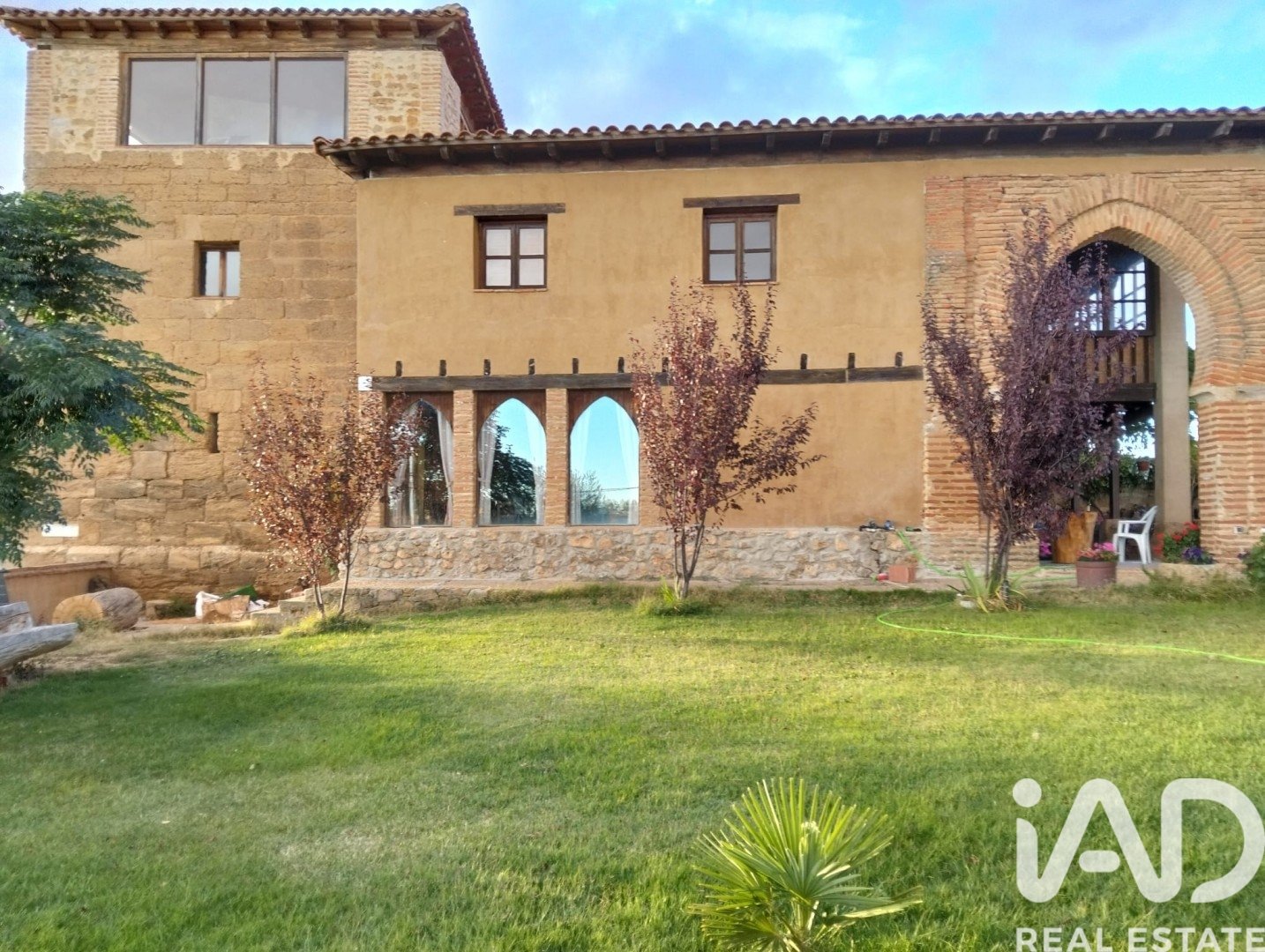 Propiedad comercial en León, España 727 m2 No. 152617