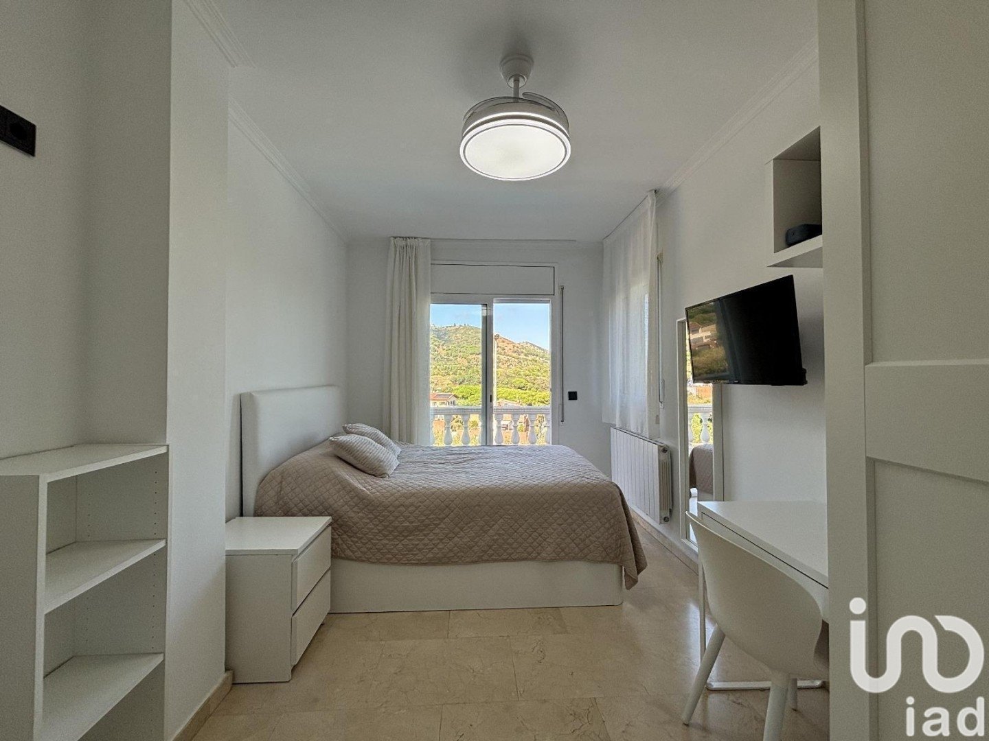 Talo Calella, Barcelona, Espanja 4 makuuhuonetta, 593 m2 No. 153029