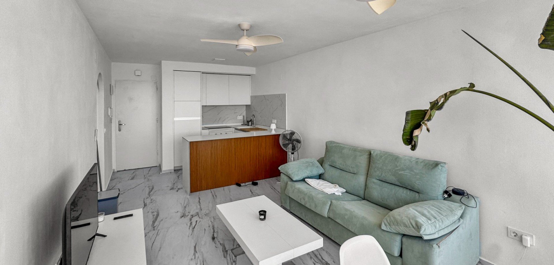 Apartamento en Alicante, España 1 dormitorio, 45 m2 No. 189400
