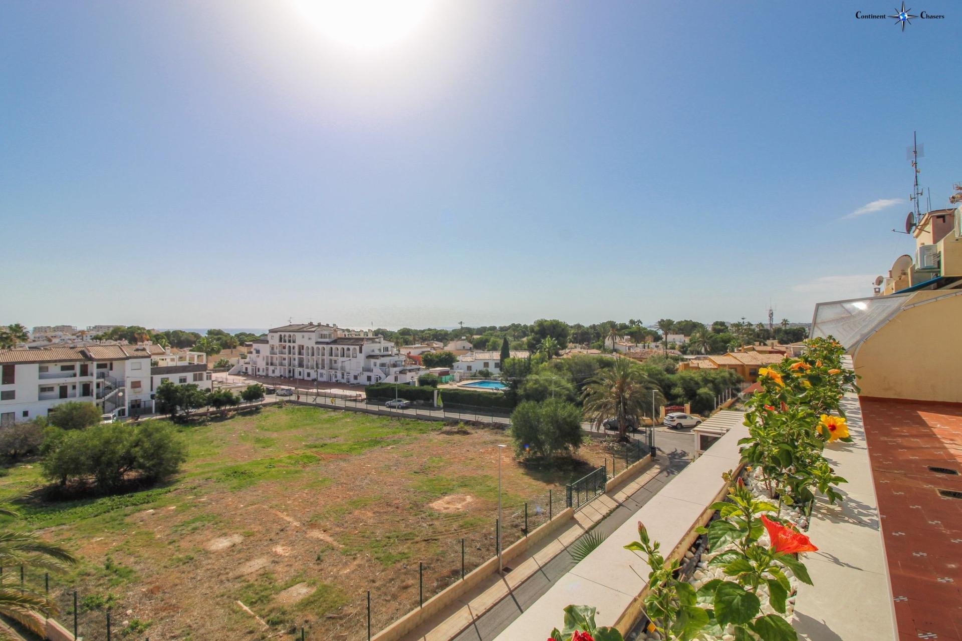 Appartamento a Punta Prima, Alicante, Spagna 2 camere da letto, 85 mq. N° 144432