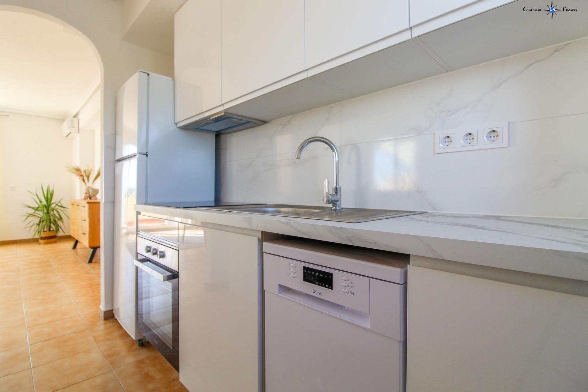 Appartamento a Punta Prima, Alicante, Spagna 2 camere da letto, 85 mq. N° 144432
