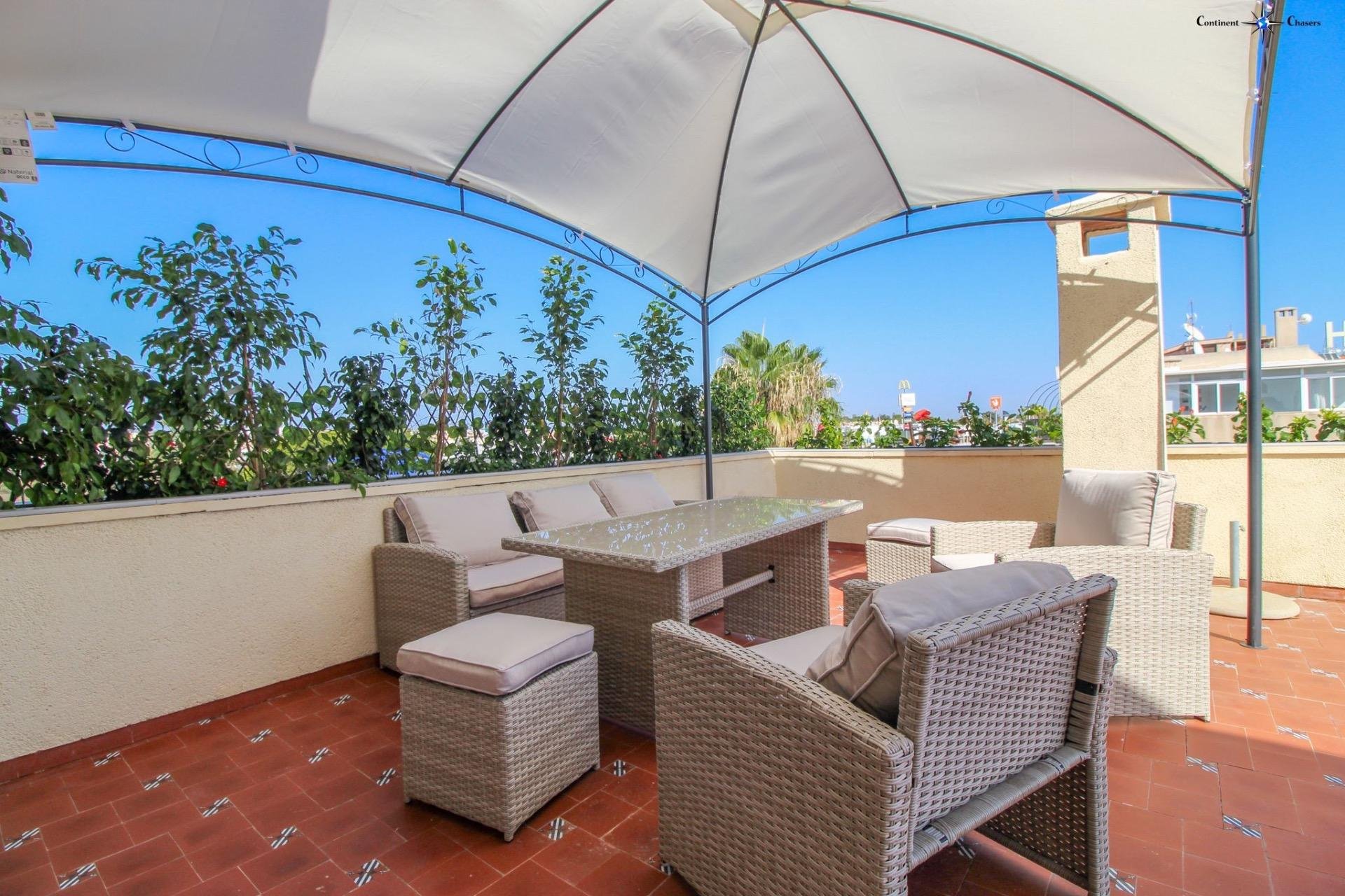 Appartamento a Punta Prima, Alicante, Spagna 2 camere da letto, 85 mq. N° 144432