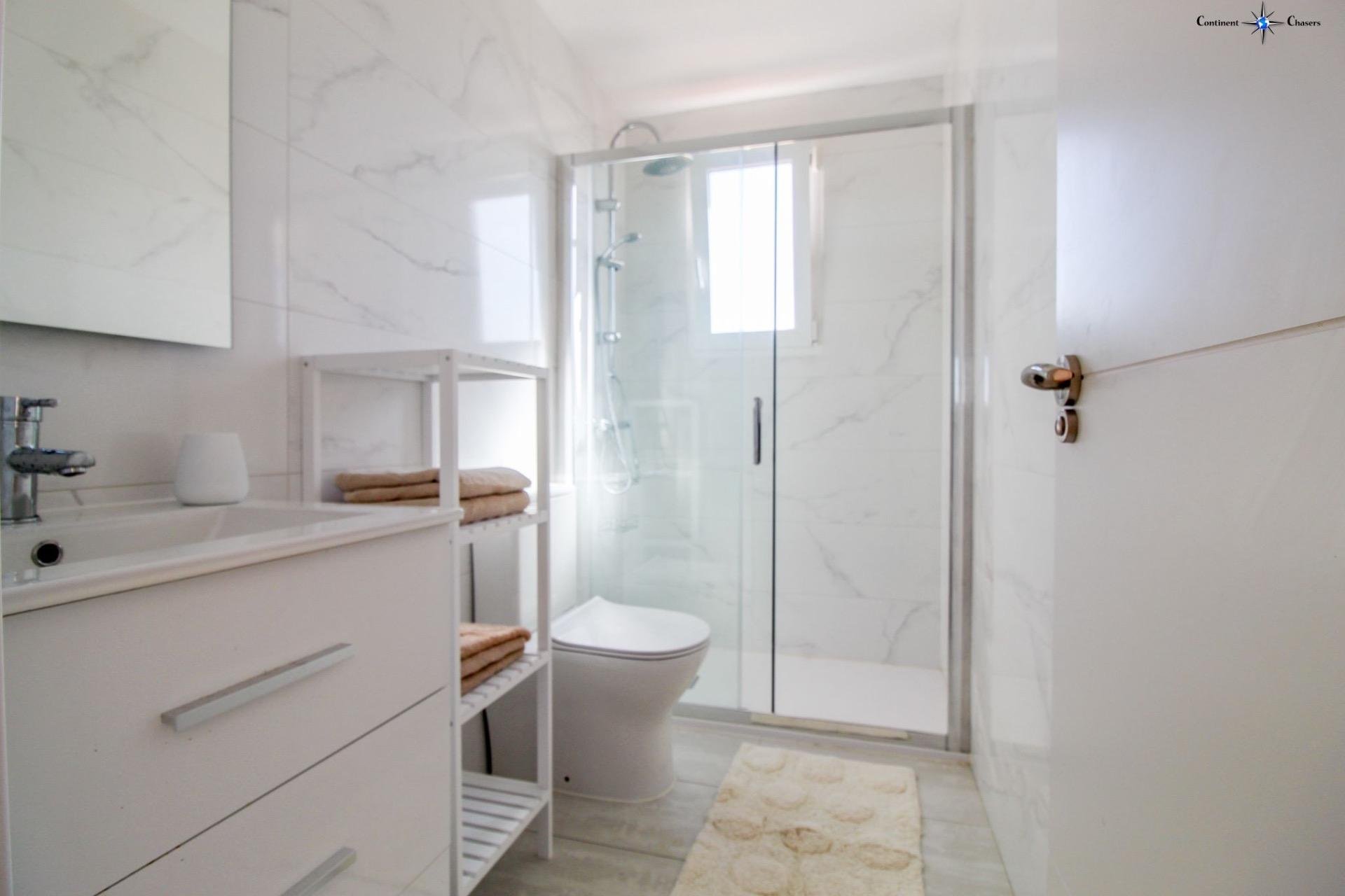 Appartamento a Punta Prima, Alicante, Spagna 2 camere da letto, 85 mq. N° 144432