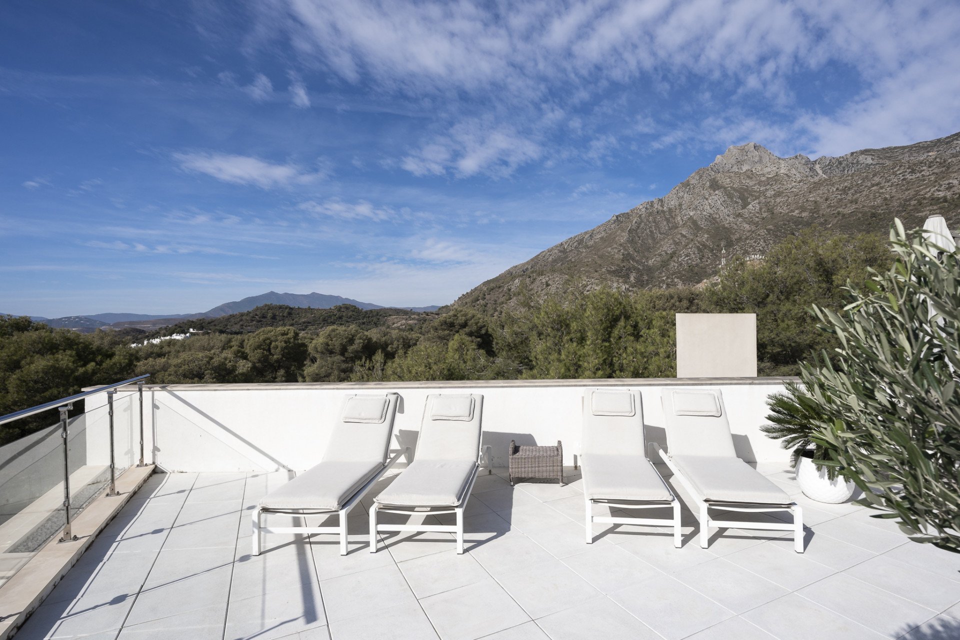 Kamienica w Marbella, Malaga, Hiszpania 3 sypialnie, 454 mkw. nr 70987