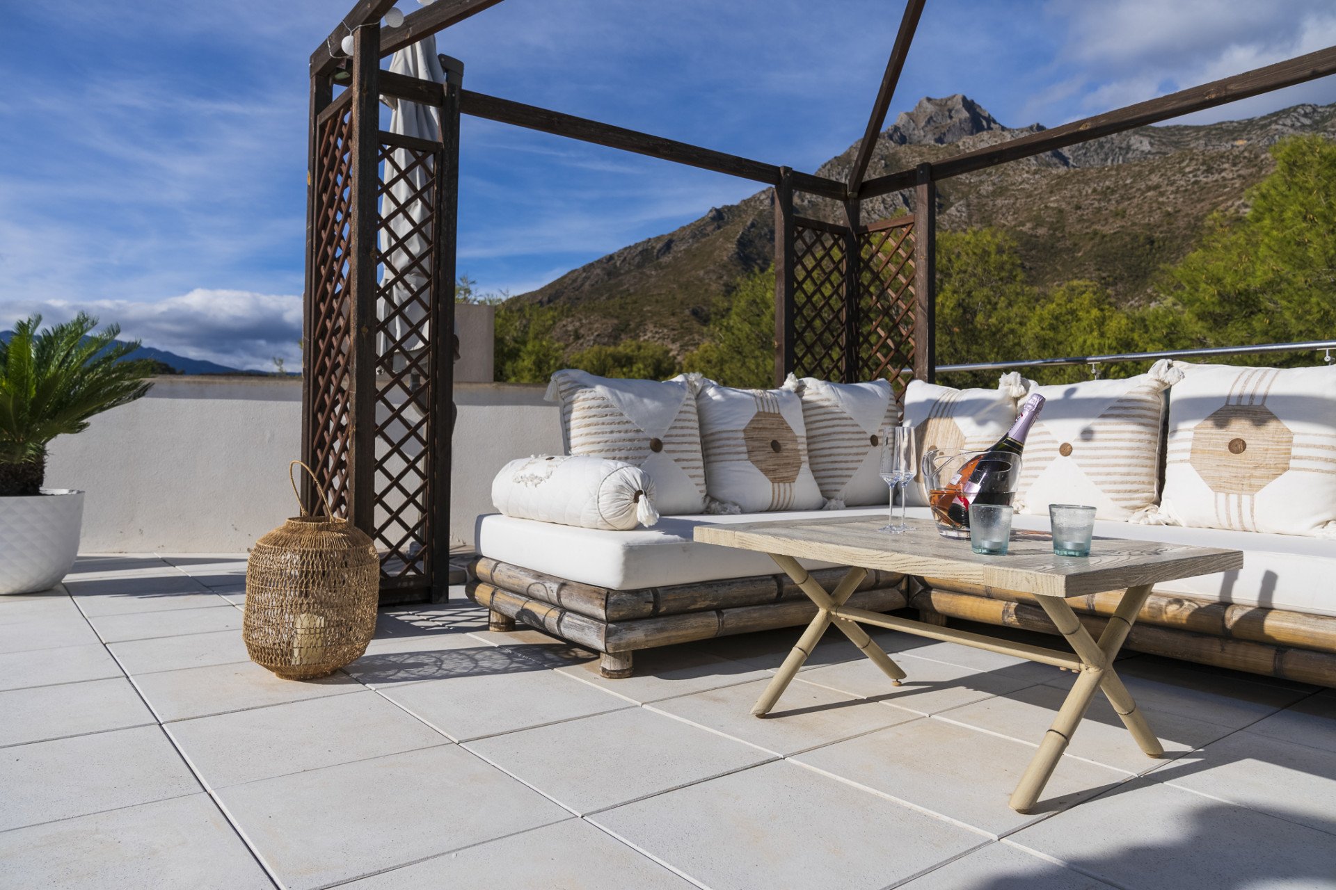 Kamienica w Marbella, Malaga, Hiszpania 3 sypialnie, 454 mkw. nr 70987