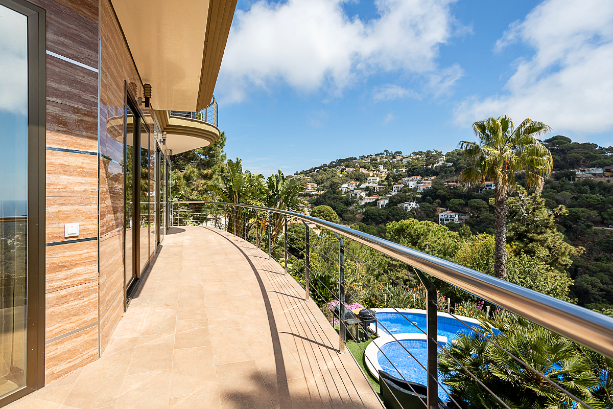 Casa a Lloret de Mar, Girona, Spagna 6 camere da letto, 360 mq. N° 22784