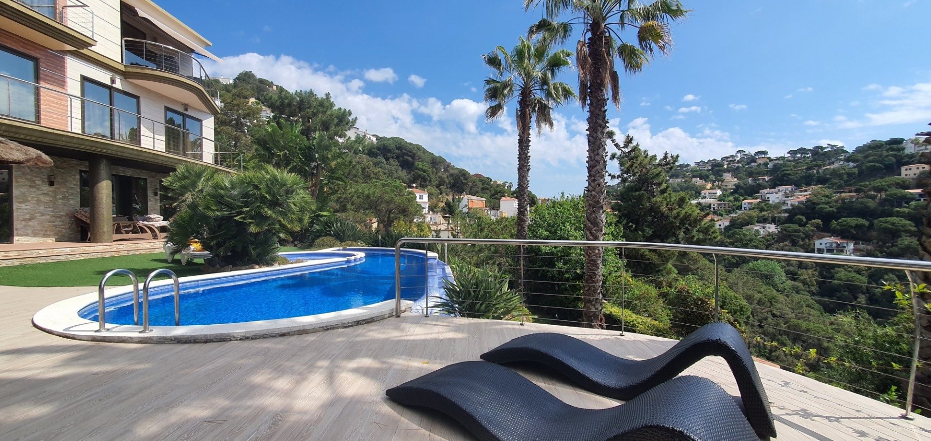 Casa a Lloret de Mar, Girona, Spagna 6 camere da letto, 360 mq. N° 22784