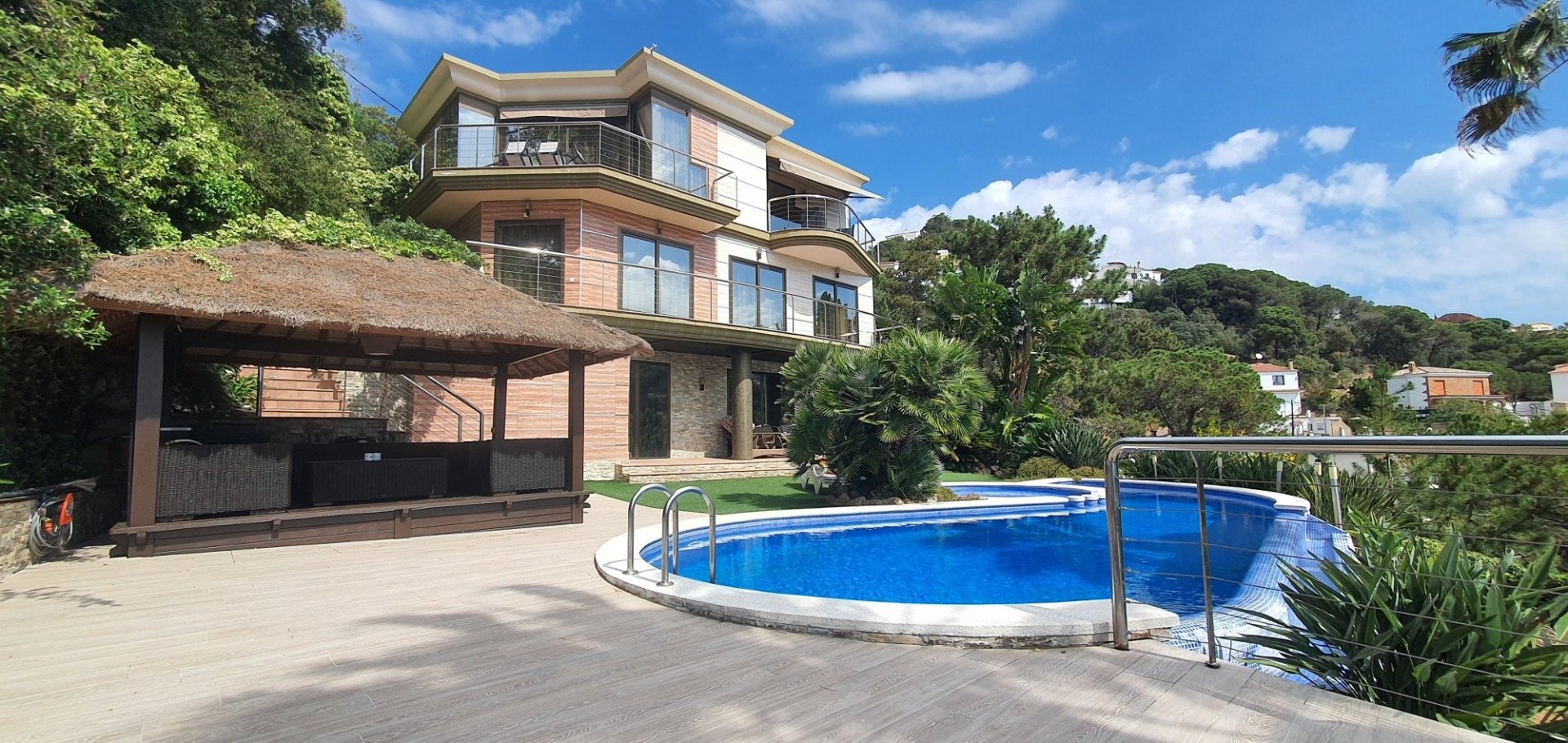Casa a Lloret de Mar, Girona, Spagna 6 camere da letto, 360 mq. N° 22784