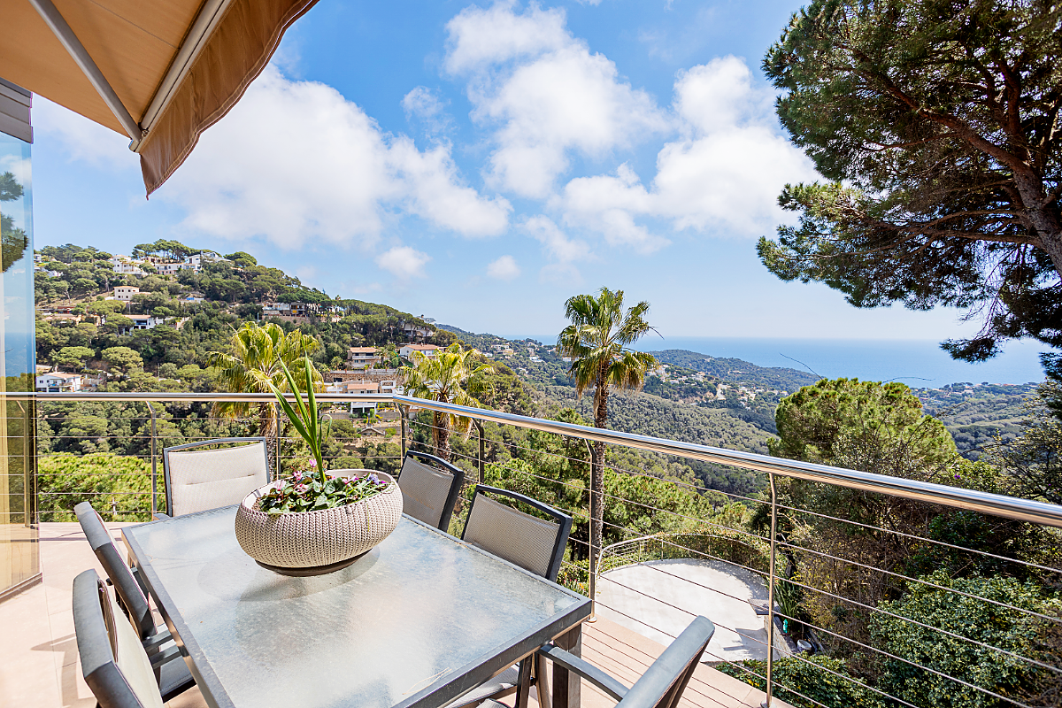 Casa a Lloret de Mar, Girona, Spagna 6 camere da letto, 360 mq. N° 22784