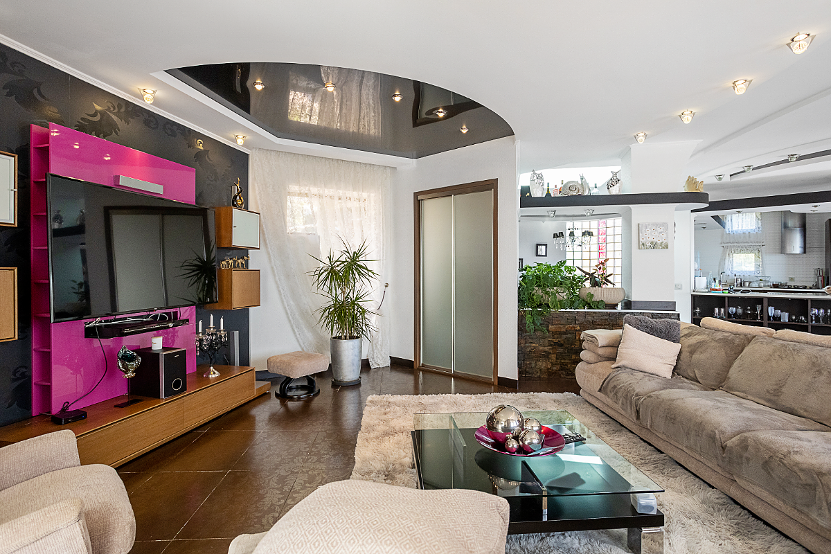 Casa a Lloret de Mar, Girona, Spagna 6 camere da letto, 360 mq. N° 22784