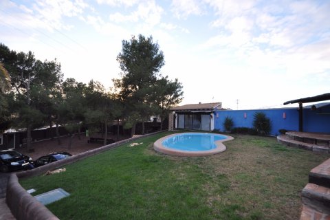 Villa in Monovar, Alicante, Spain 3 bedrooms, 140 sq.m. No. 116394
