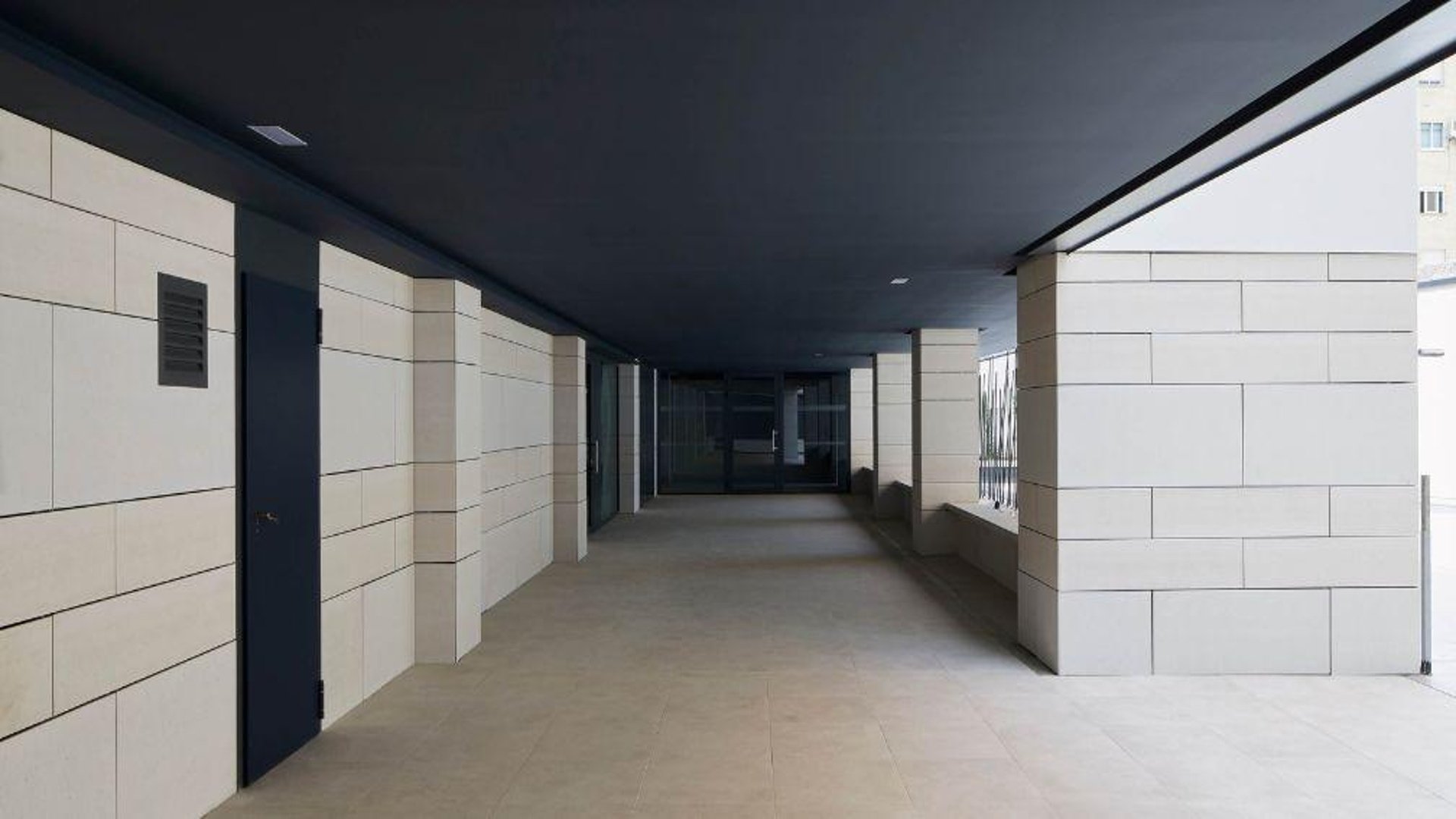 Cesaula w Zaragoza, Hiszpania nr 65025