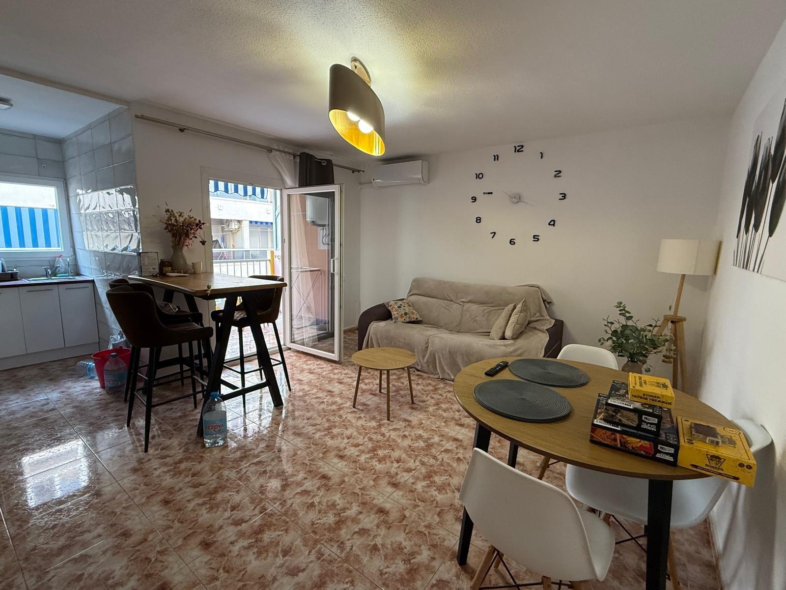 Dzīvoklis Torrevieja, Alicante, Spānijā 1 istaba, 79 m2 Nr. 194188