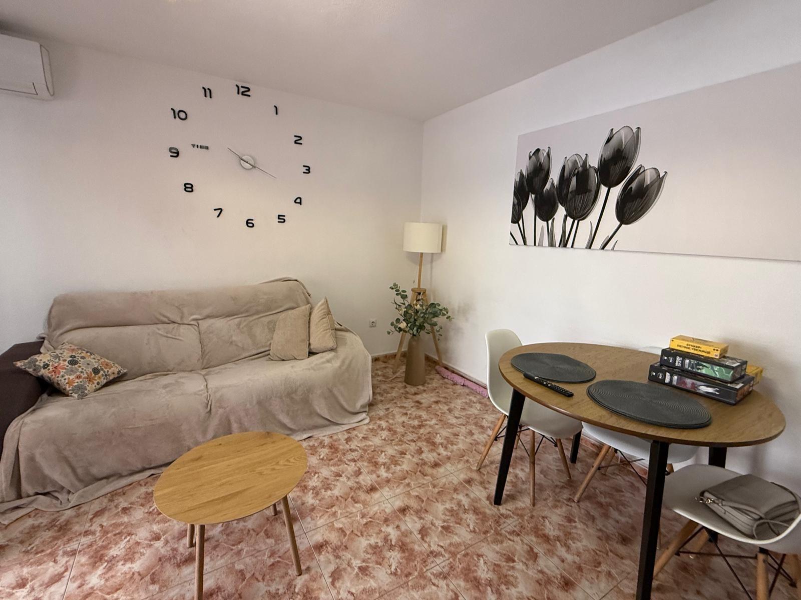 Dzīvoklis Torrevieja, Alicante, Spānijā 1 istaba, 79 m2 Nr. 194188