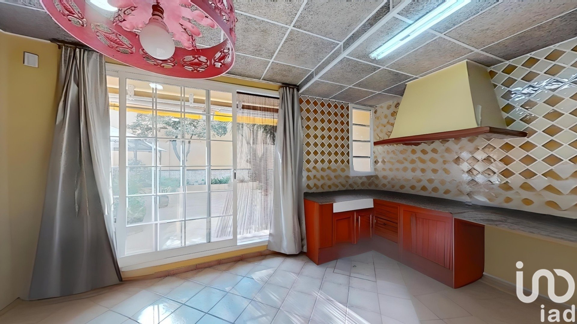 Propiedad comercial en Vilanova i la Geltrú, Barcelona, España 3 dormitorios, 110 m2 No. 153632