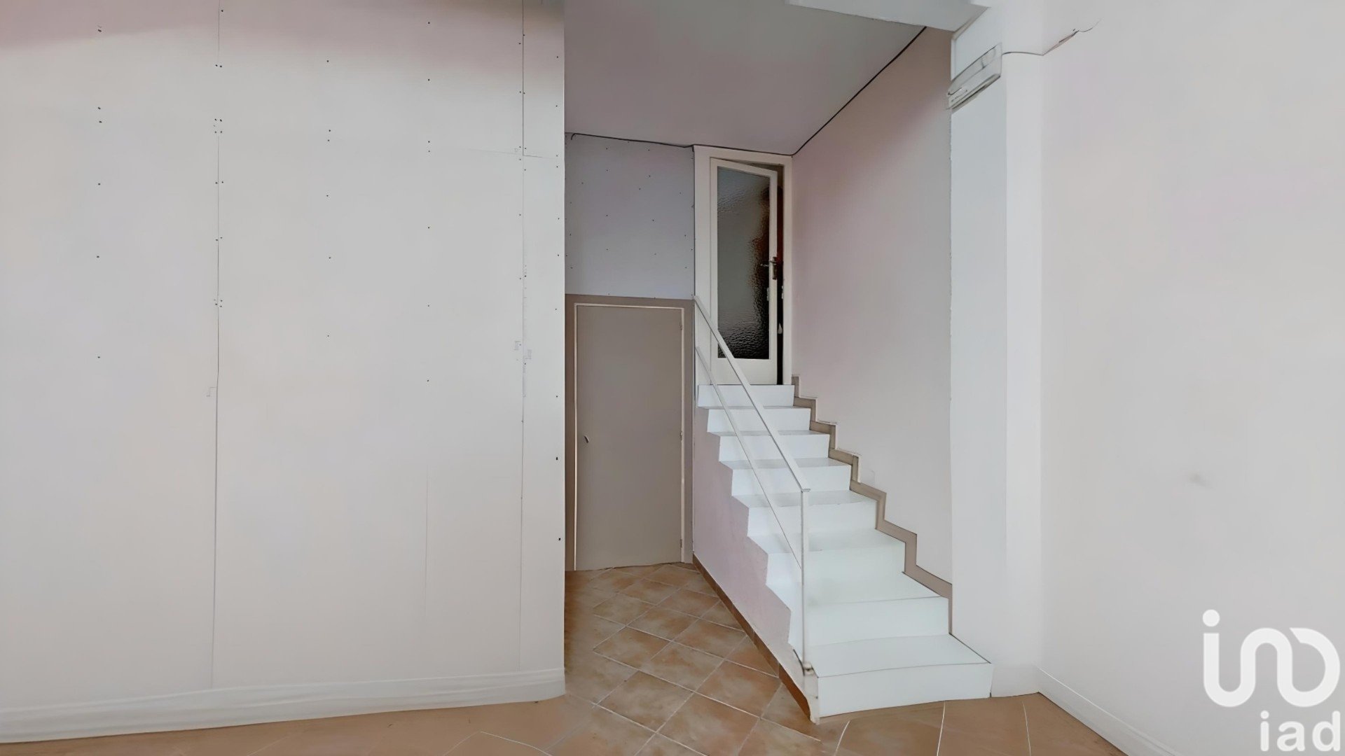 Propiedad comercial en Vilanova i la Geltrú, Barcelona, España 3 dormitorios, 110 m2 No. 153632
