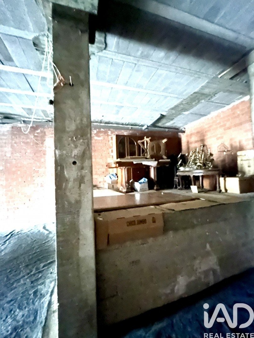 Commercial property à La Virgen del Camino, Leon, Espagne 131 m2 No. 185056