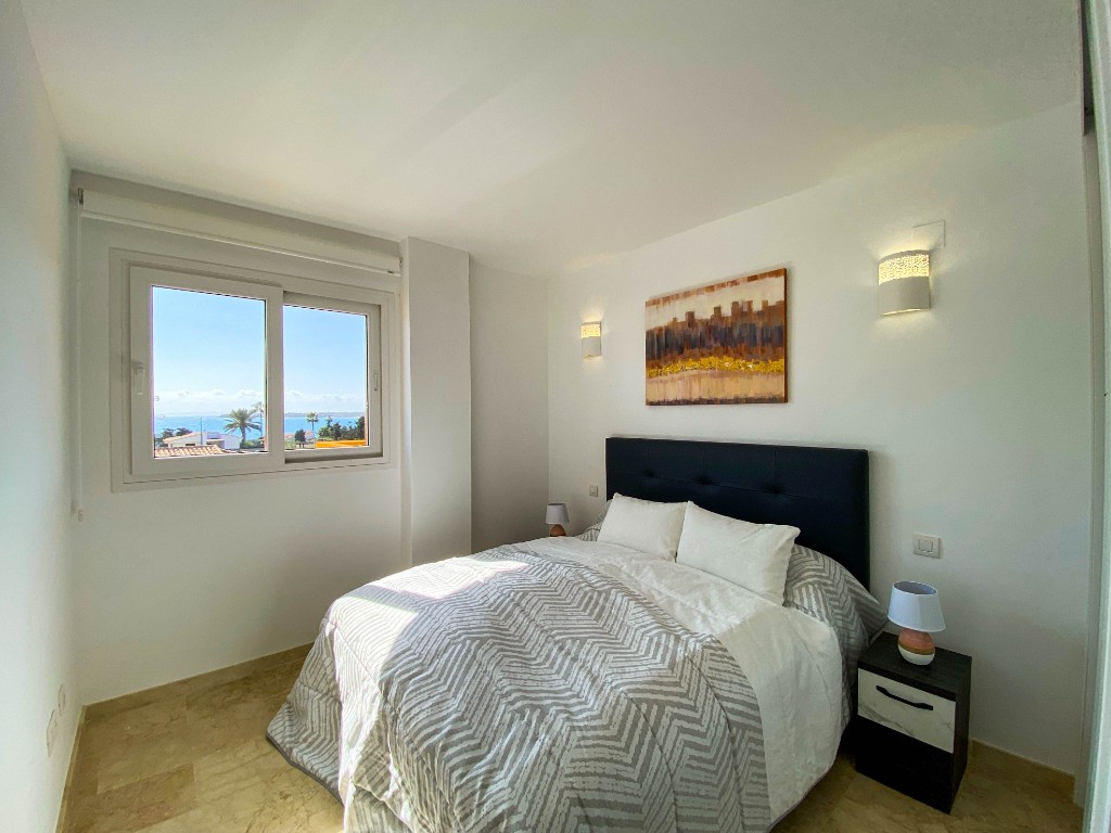 Appartamento a Punta Prima, Alicante, Spagna 3 camere da letto, 109 mq. N° 144821