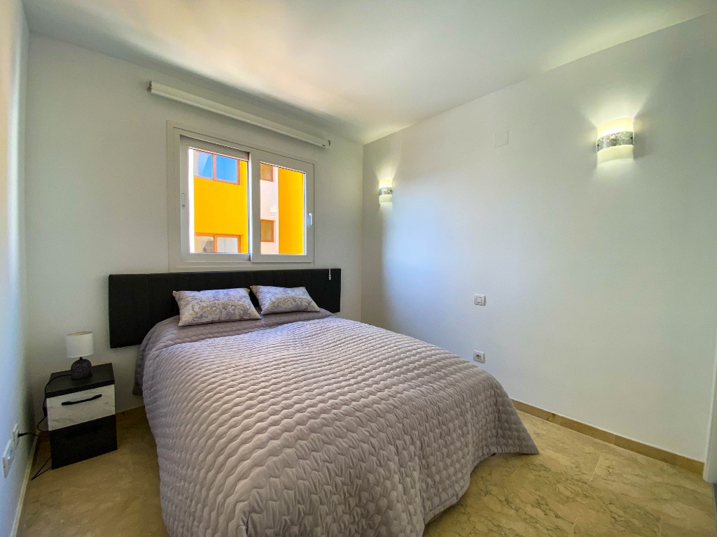 Appartamento a Punta Prima, Alicante, Spagna 3 camere da letto, 109 mq. N° 144821