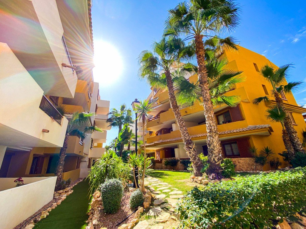 Appartamento a Punta Prima, Alicante, Spagna 3 camere da letto, 109 mq. N° 144821