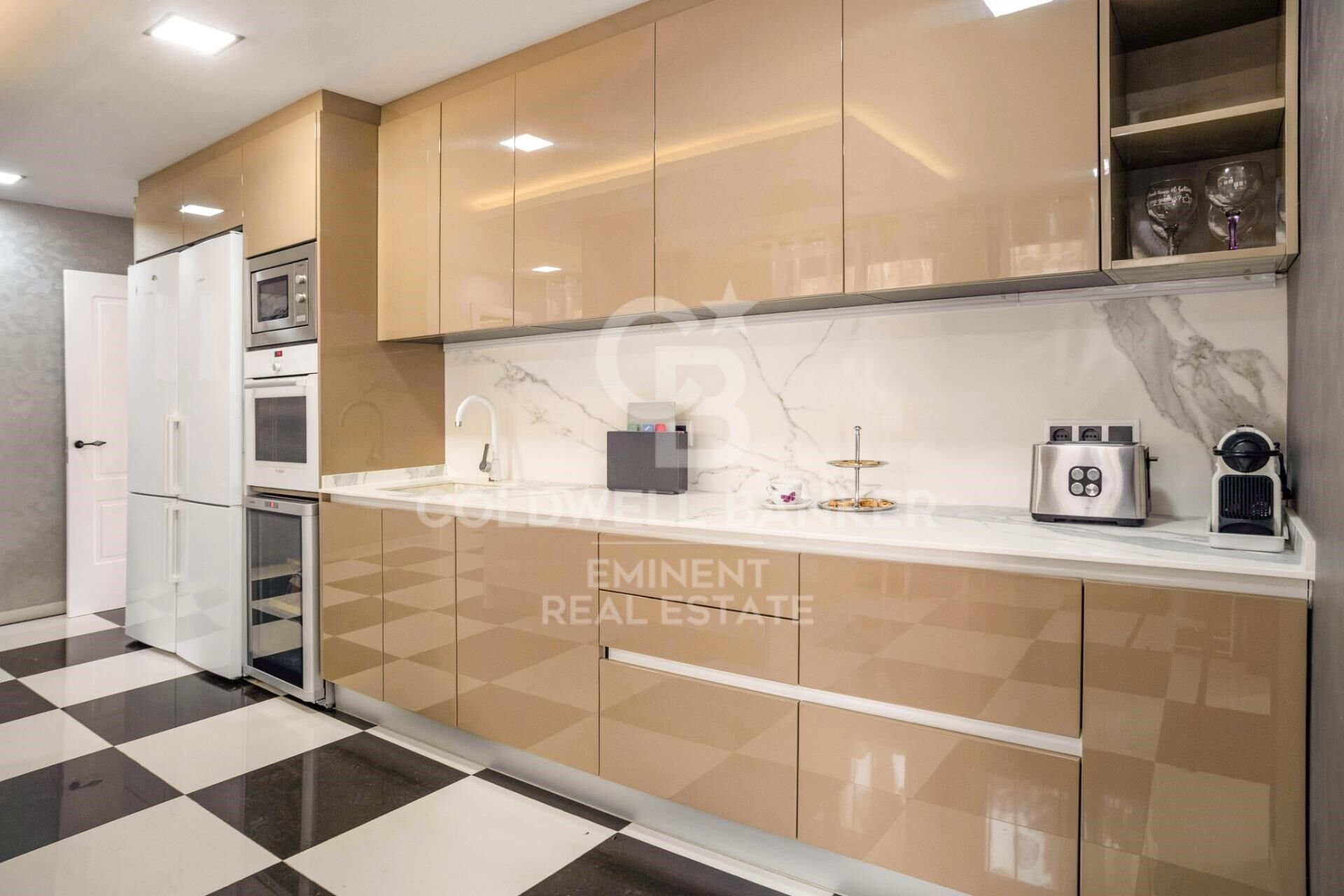 Māja Castelldefels, Barcelona, Spānijā 9 istabas, 650 m2 Nr. 157504