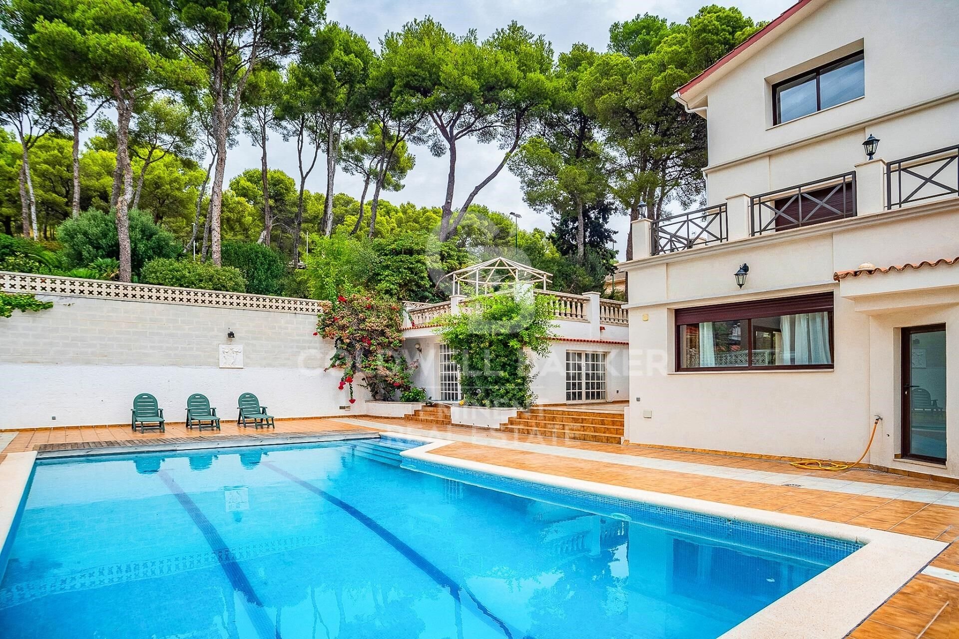 Māja Castelldefels, Barcelona, Spānijā 9 istabas, 650 m2 Nr. 157504