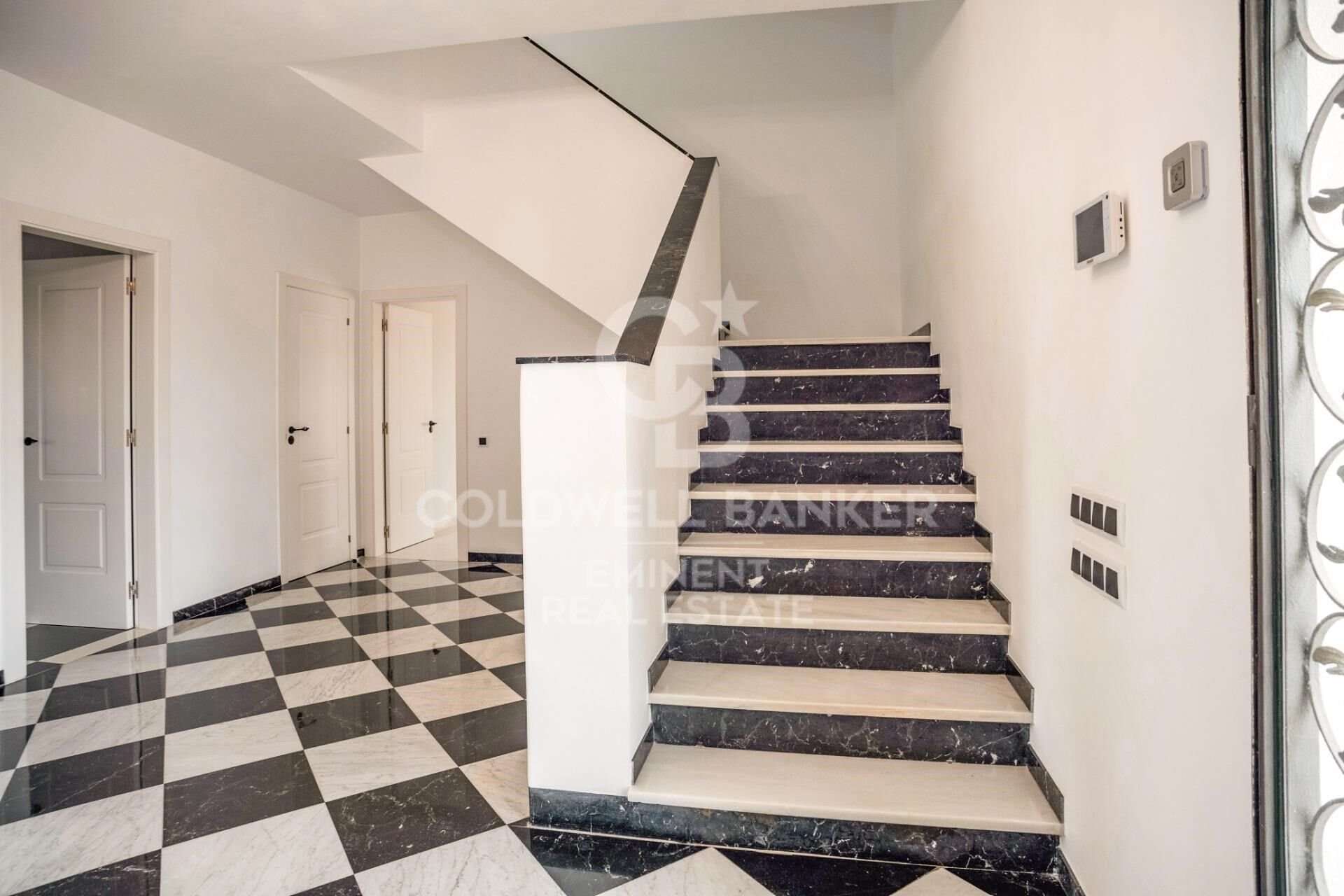 Māja Castelldefels, Barcelona, Spānijā 9 istabas, 650 m2 Nr. 157504