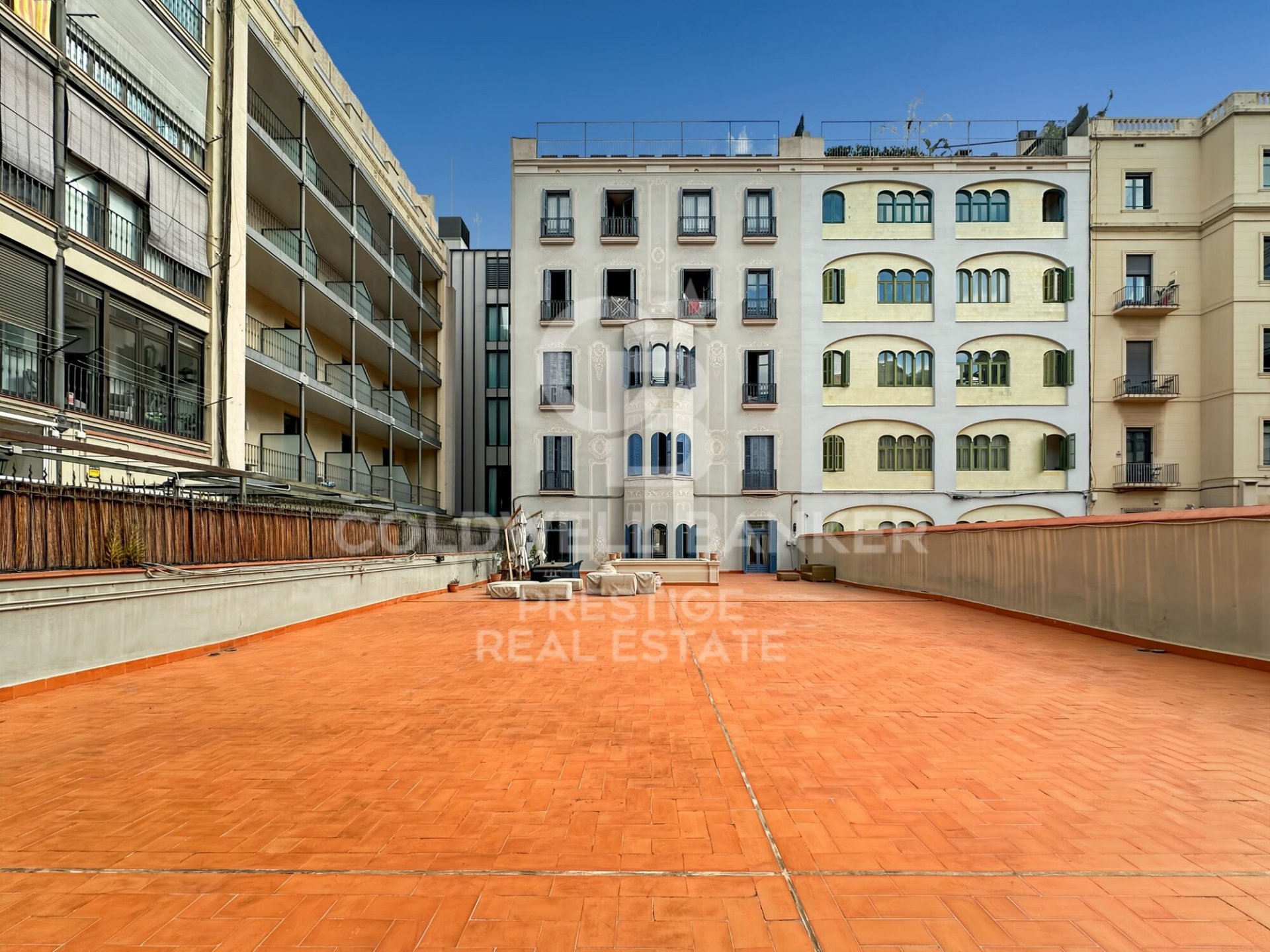 Apartament w Barcelona, Hiszpania 4 sypialnie, 200 mkw. nr 157502