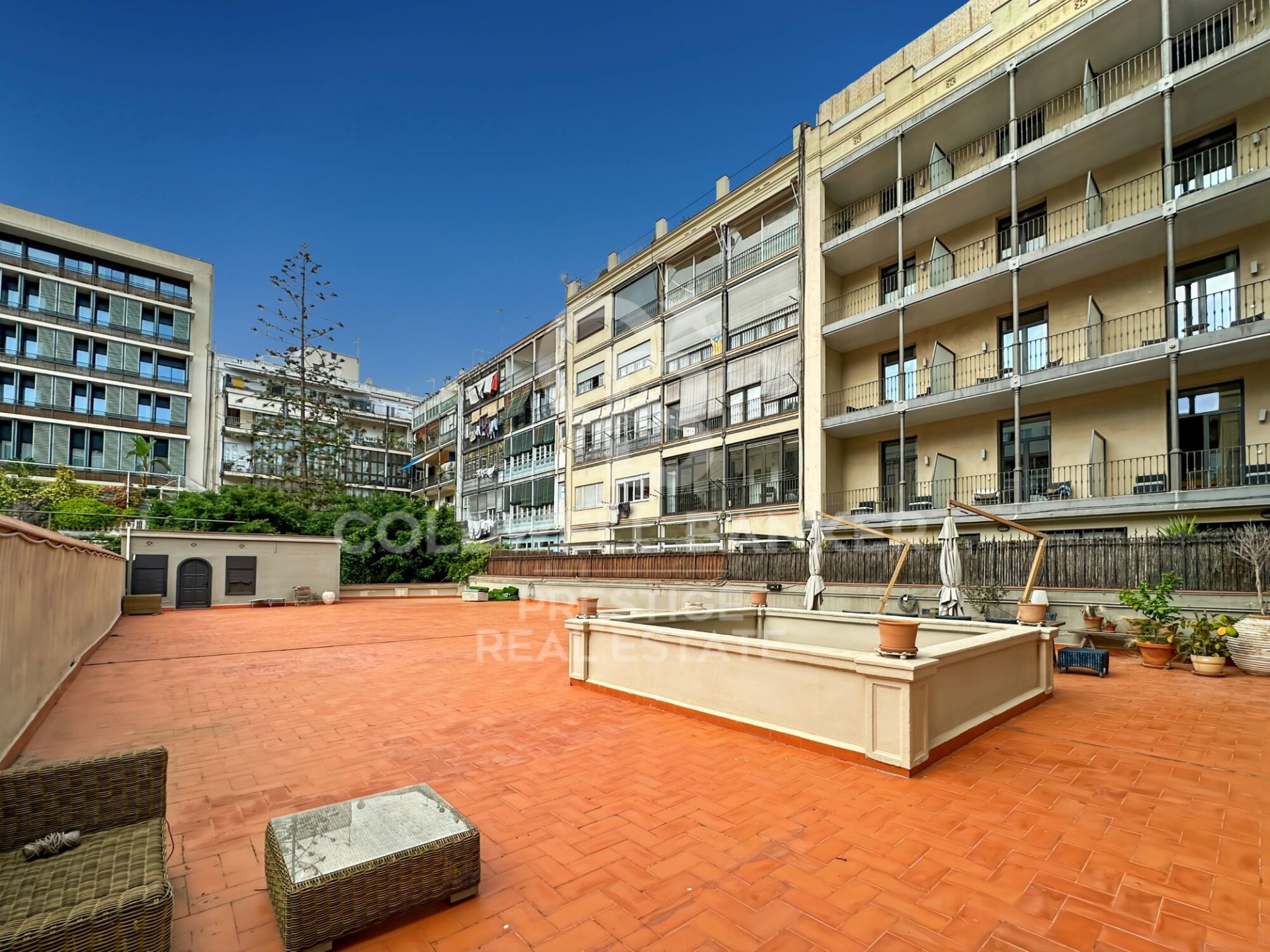 Apartament w Barcelona, Hiszpania 4 sypialnie, 200 mkw. nr 157502