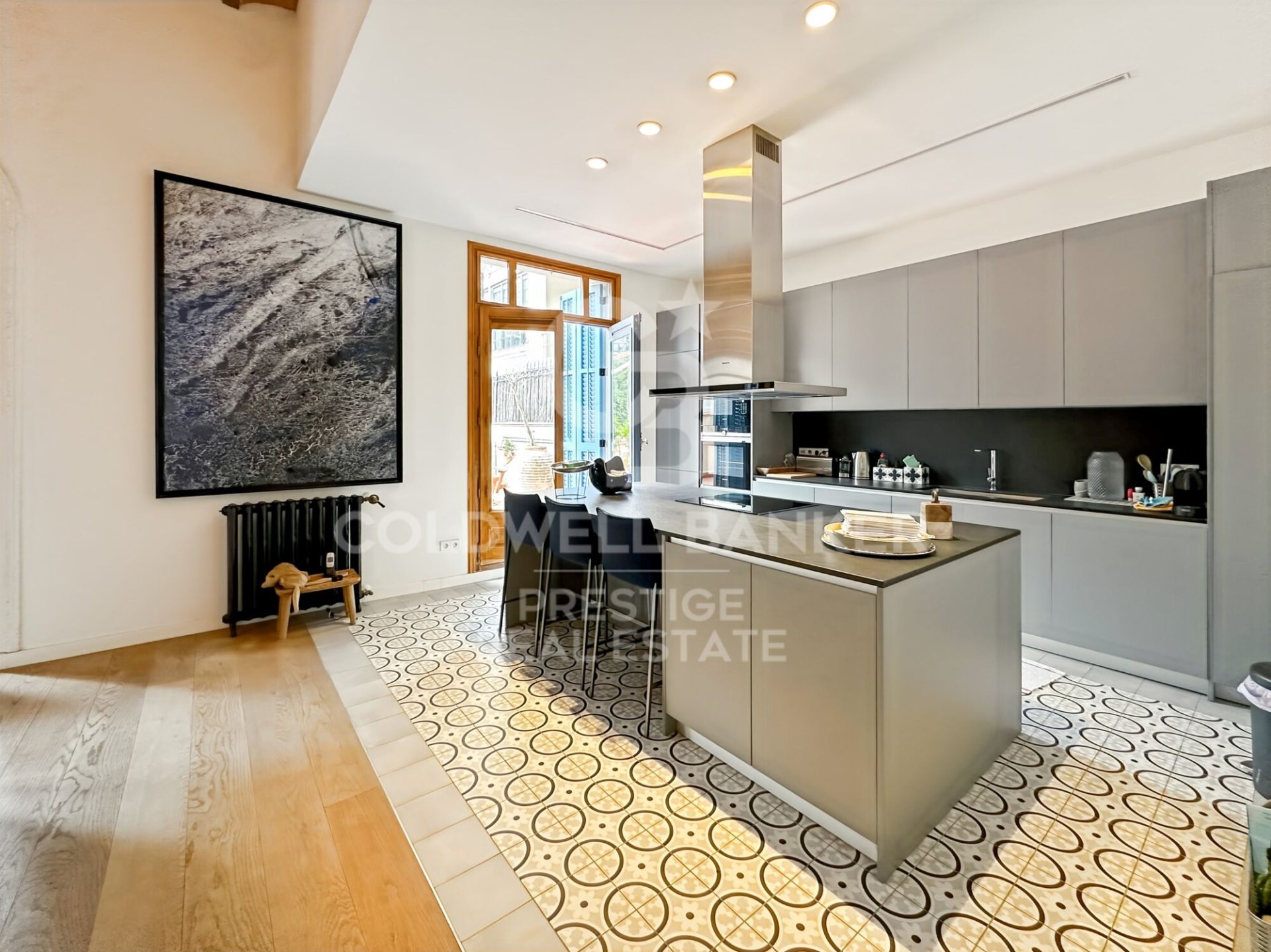 Apartament w Barcelona, Hiszpania 4 sypialnie, 200 mkw. nr 157502