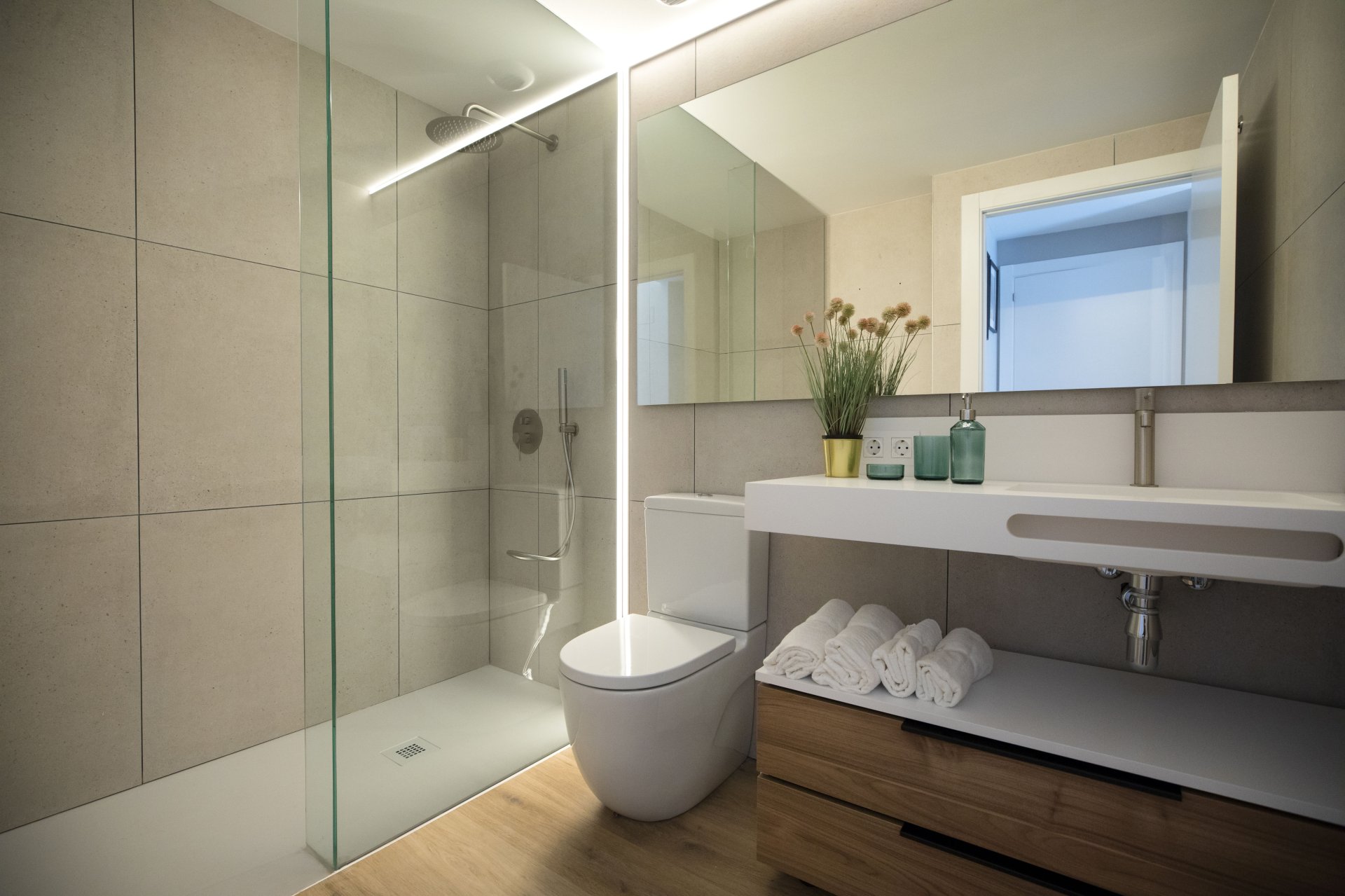 Apartment in Esplugues de Llobregat, Barcelona, Spain 3 bedrooms,  No. 141336