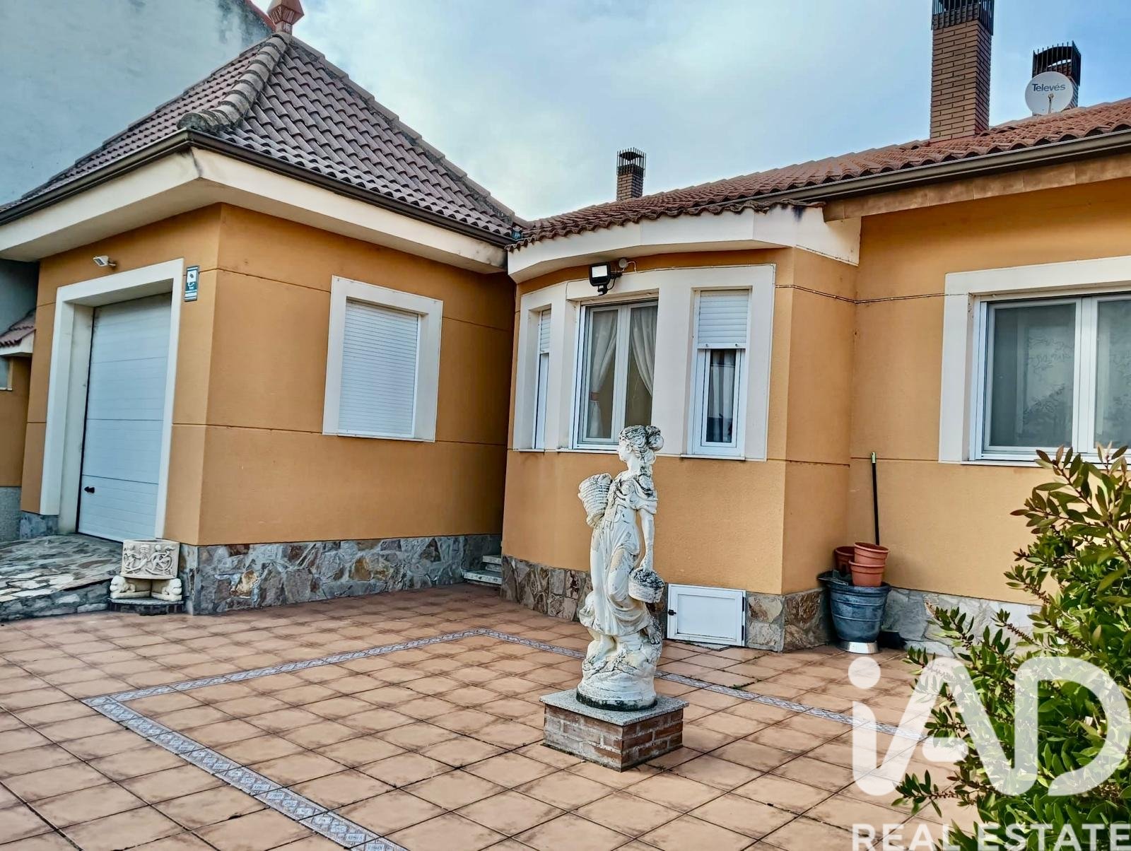 Māja Soto de la Vega, Leon, Spānijā 4 istabas, 136 m2 Nr. 172965