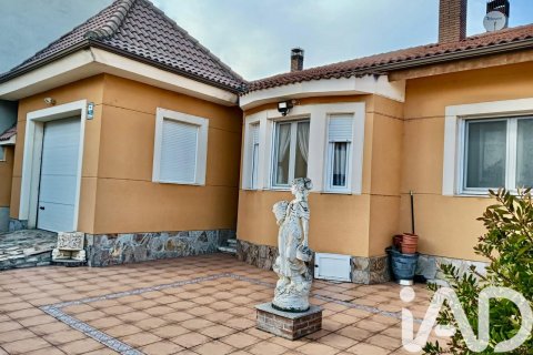 House in Soto de la Vega, Leon, Spanien 4 Schlafzimmer, 136 m2 Nr. 172965