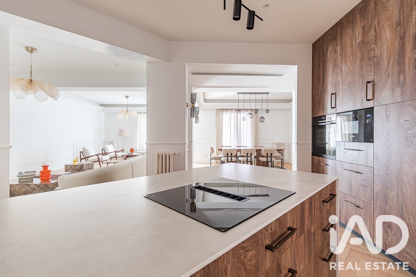 Huoneisto Madrid, Espanja 5 makuuhuonetta, 287 m2 No. 188075