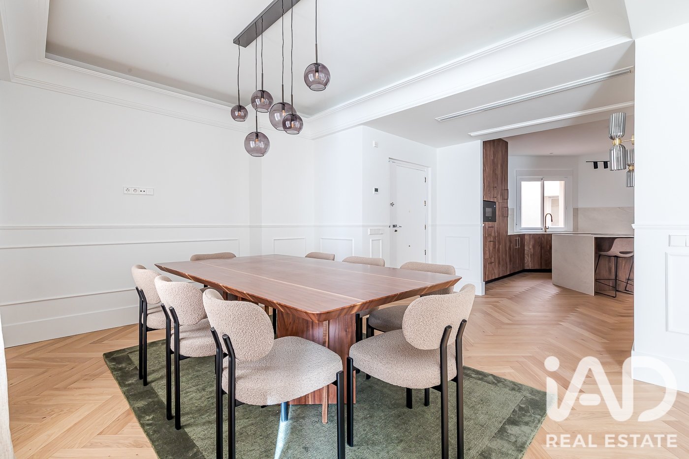 Huoneisto Madrid, Espanja 5 makuuhuonetta, 287 m2 No. 188075
