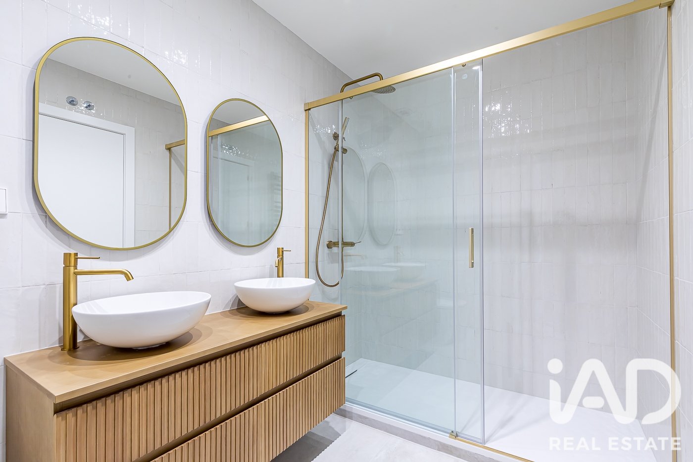Huoneisto Madrid, Espanja 5 makuuhuonetta, 287 m2 No. 188075