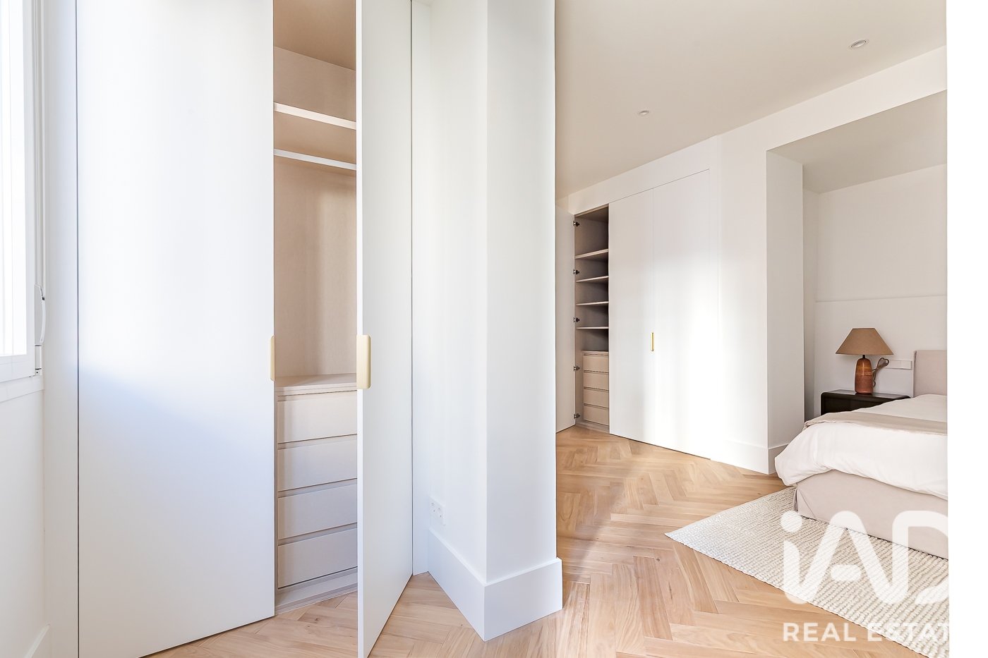 Huoneisto Madrid, Espanja 5 makuuhuonetta, 287 m2 No. 188075