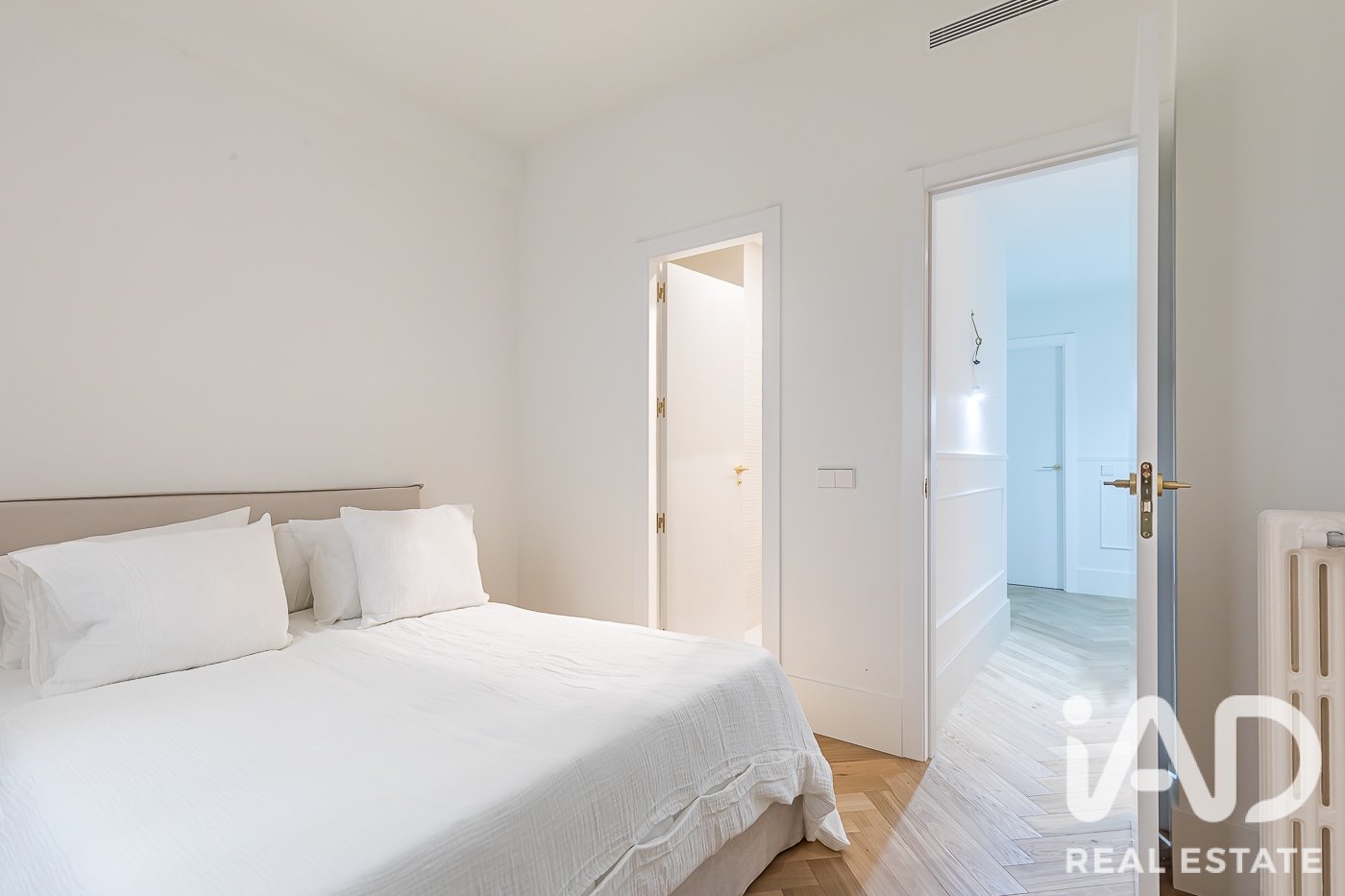 Huoneisto Madrid, Espanja 5 makuuhuonetta, 287 m2 No. 188075