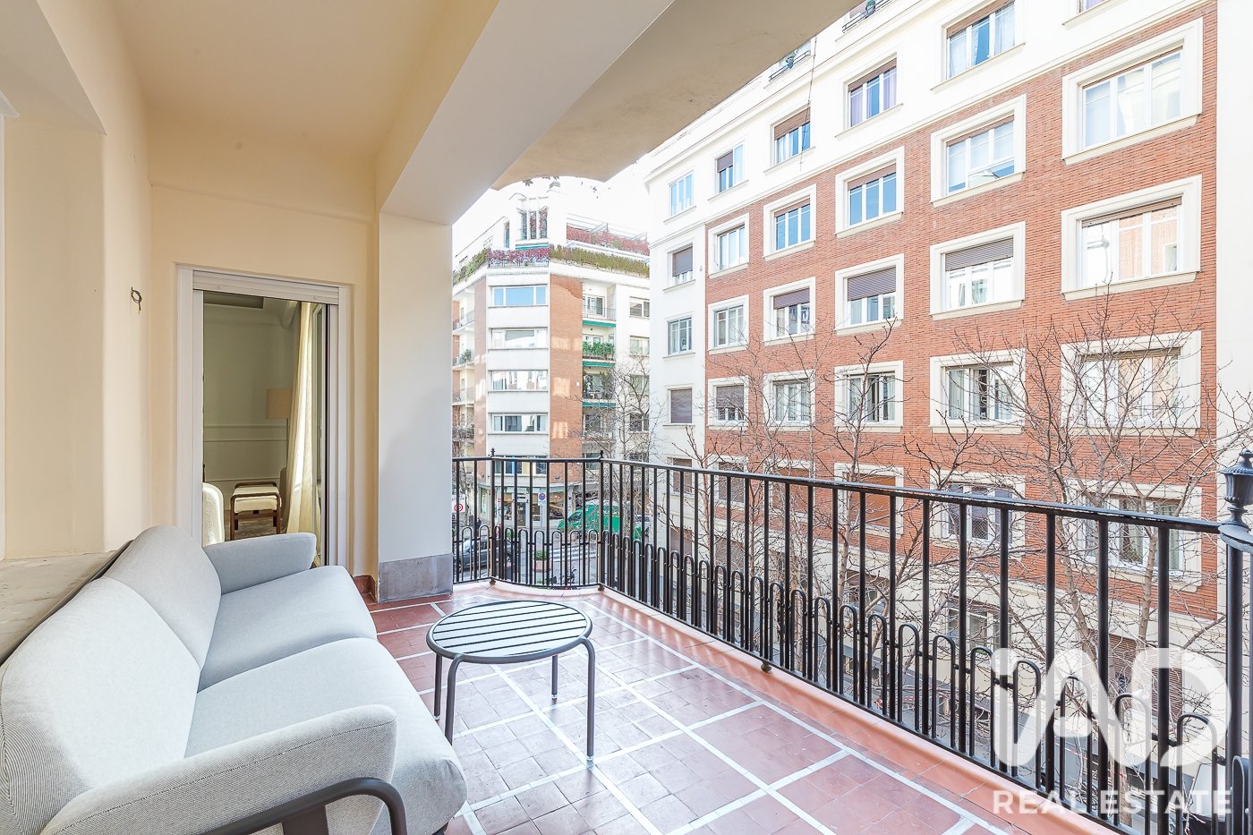 Huoneisto Madrid, Espanja 5 makuuhuonetta, 287 m2 No. 188075