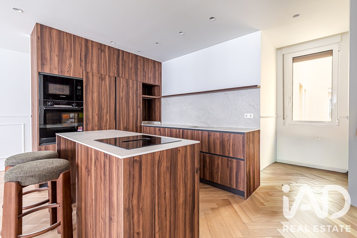 Huoneisto Madrid, Espanja 3 makuuhuonetta, 217 m2 No. 188077