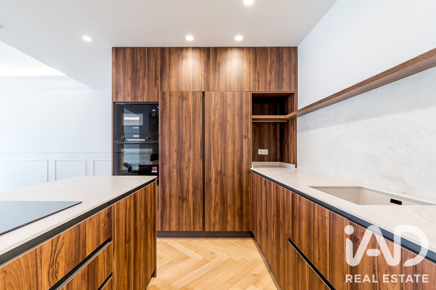 Huoneisto Madrid, Espanja 3 makuuhuonetta, 217 m2 No. 188077
