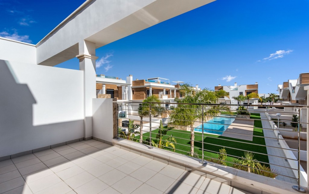 Townhouse in Rojales, Alicante, Spain 3 bedrooms, 151 sq.m. No. 138012