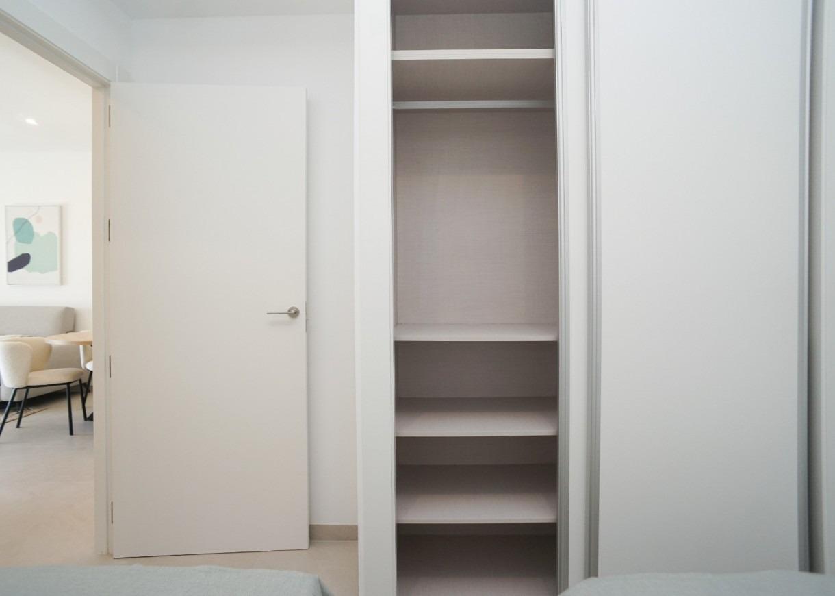 Dzīvoklis Torrevieja, Alicante, Spānijā 2 istabas, 65 m2 Nr. 103342