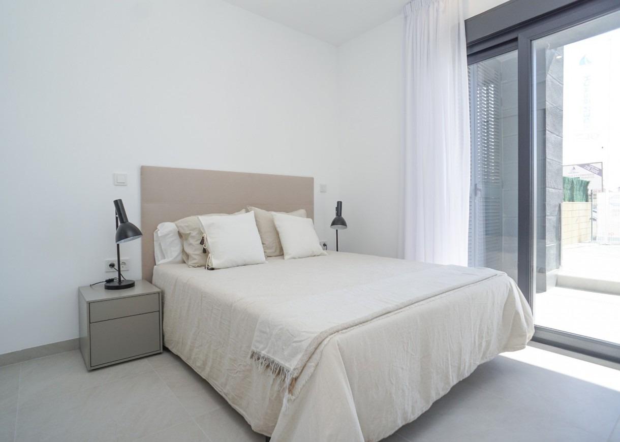Dzīvoklis Torrevieja, Alicante, Spānijā 2 istabas, 65 m2 Nr. 103342