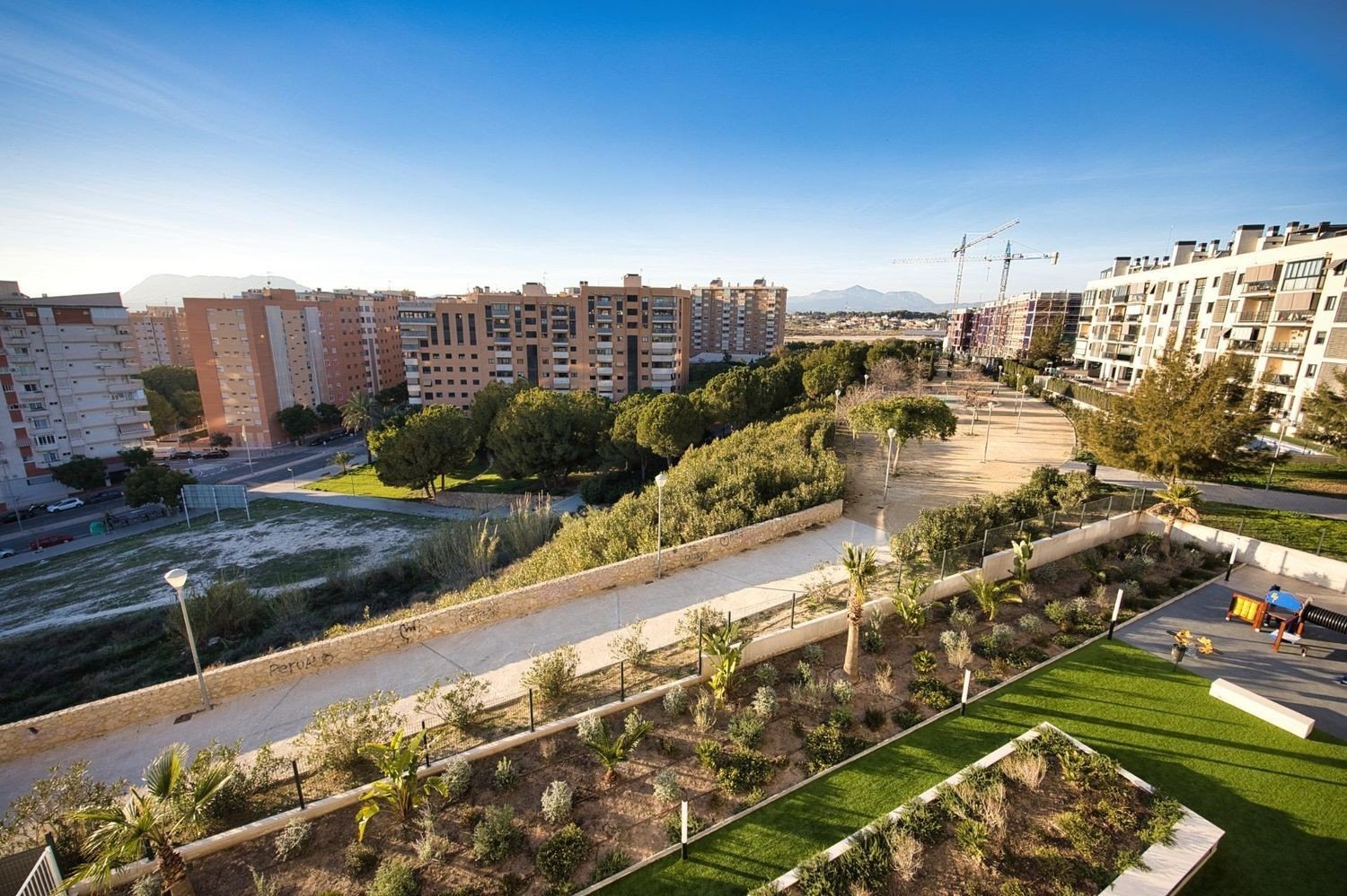 Apartment in Alicante, Spain 3 bedrooms, 91 sq.m. No. 180765